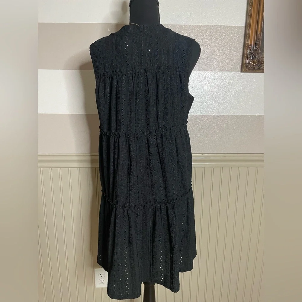 Greige stylish black